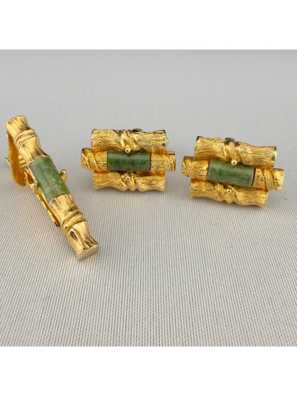 Vintage Gold Tone Green Jade Bamboo Cuff Links Tie Clip Set Wedding Mid Century